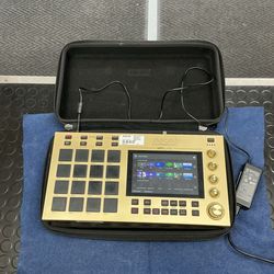 AKAI MPC LIVE Gold Tone (With Screen Protector)