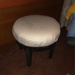 Nice Stool 