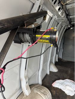 3000 Pound Winch  For Lifting Heavy Stuff Into Your Van Or Your Truck 250$$