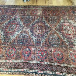 Authentic Tribal Persian Heriz Rug – Hand-Knotted Wool – Gallery Size 7’3” x 10’7” – 3 Medallions – Vintage Estate Piece