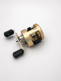 Shimano 201B Bait Casting Fishing Reel Gold