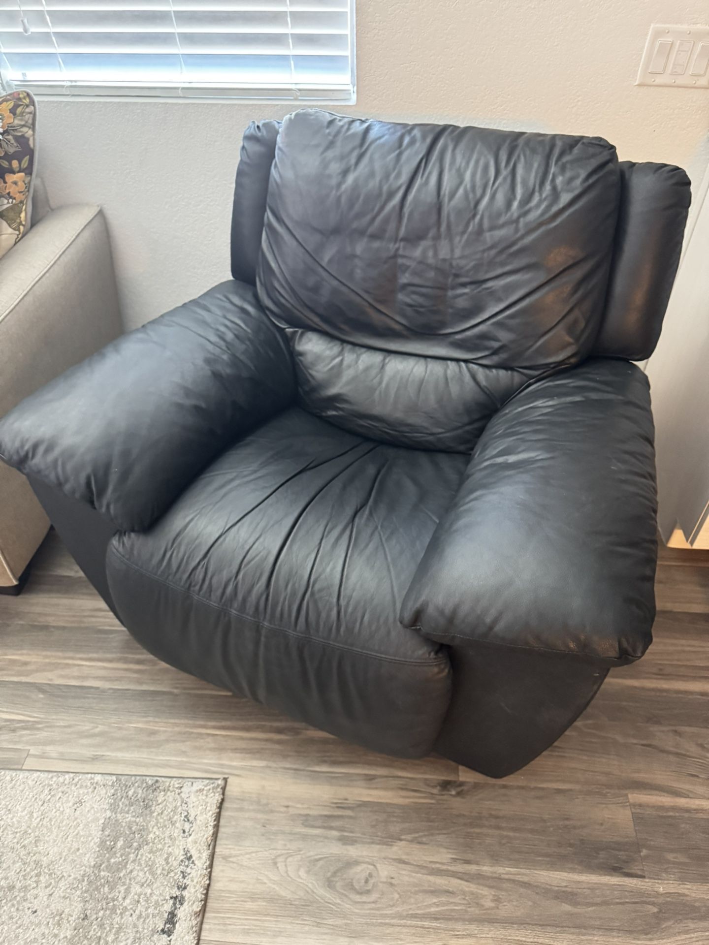 Black Leather Recliner Chair