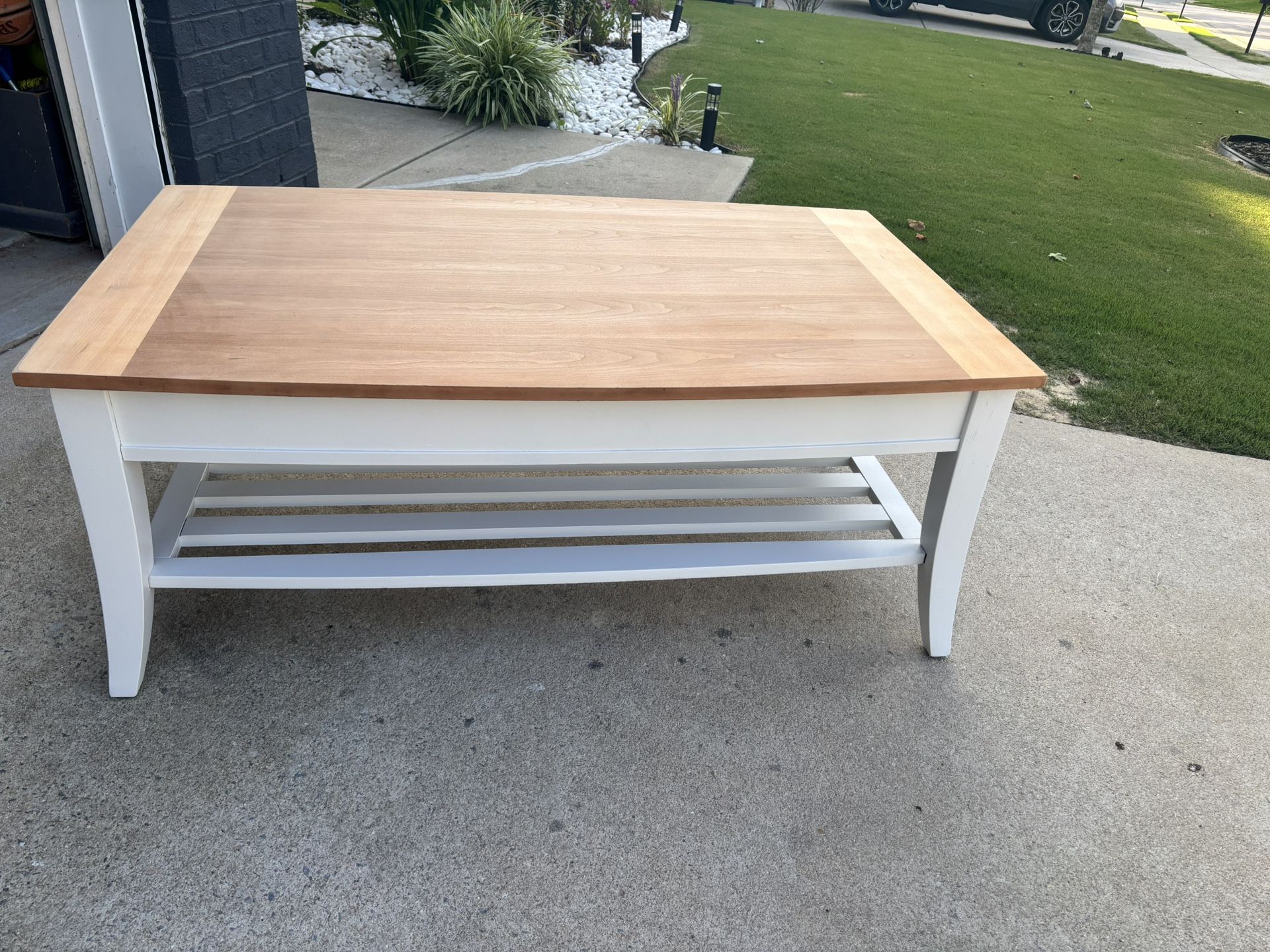Coffee Table With Drawer