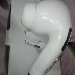 Life Size Earbud 