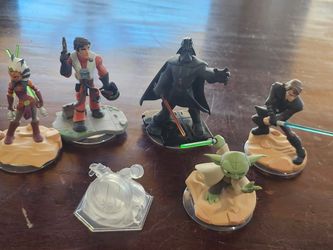 Disney Infinity Star Wars Game  Characters and Crystal