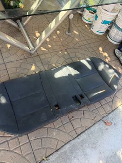 BMW e60 528i 2008 rear seat