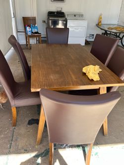 (Brown) Leather & Wooden Dining Room Furniture Set