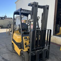 CATERPILLAR PROPANE FORKLIFT 
