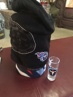 Tennessee Titans fleece and shot glass