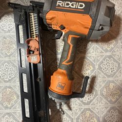 Nail Gun Ridgid Clavos