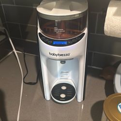 Baby Brezza Formula Maker