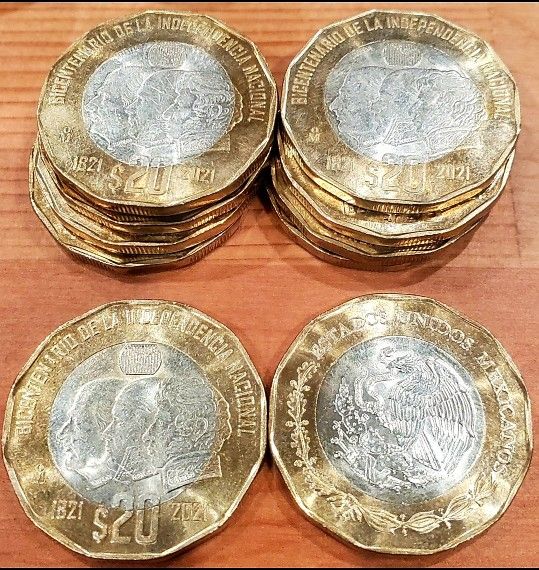 (1) 20 Viente Peso Moneda Coin 2021 Bicentenario Independencia Gold Color