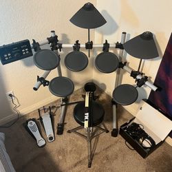 Yamaha DTX500 Electric Drum Set for Sale in Simi Valley CA
