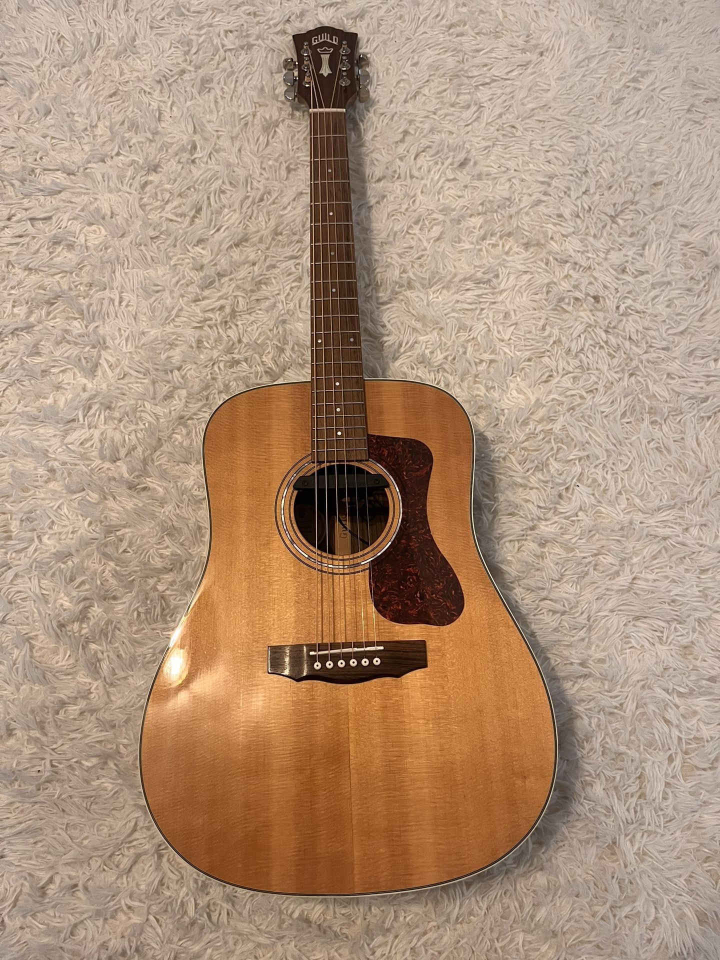 Guild D-150