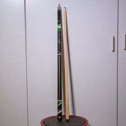 58" 18 oz Billiard Cue / Pool Stick