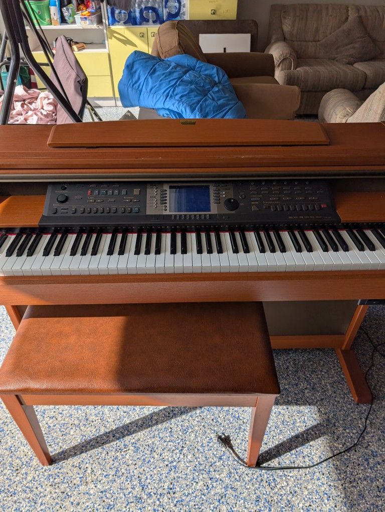 Yamaha Clavinova CVP-206