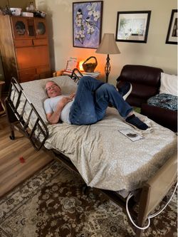 Adjustable hospital bed