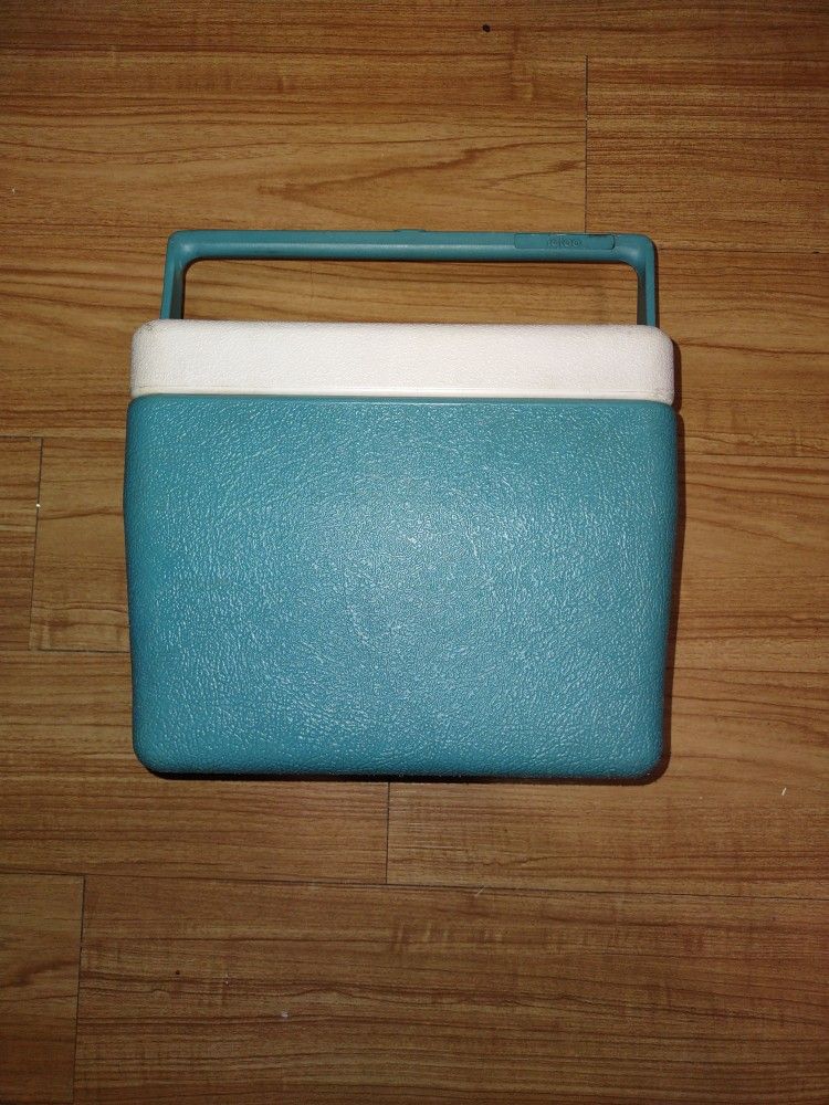 Igloo 6 Cooler Vintage 80s Igloo 6 Personal Sized Cooler Turquoise Aqua Neon