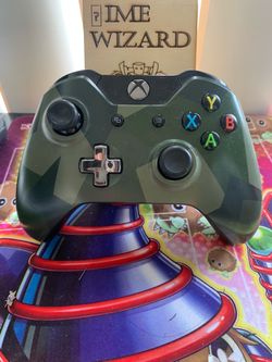 Green Cameo Xbox Controller