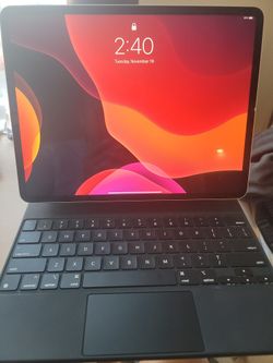 Ipad Pro With Magic Keyboard And Pen