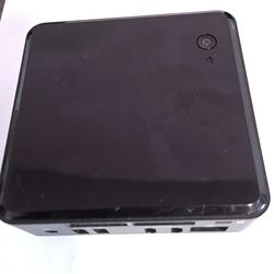 Intel NUC mini PC
