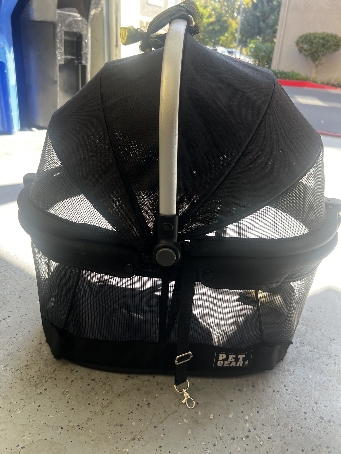 Free Pet Carrier For Small Puppies 