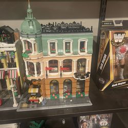 Numerous Lego Sets. Pricing On Last 2 Photos