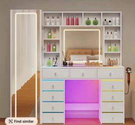 Vanity with mirror new