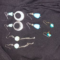4 Sets Of Earrings