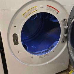 Samsung 7.5cu.ft Stackable Electric Dryer