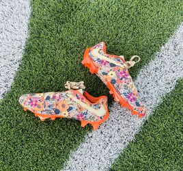 Custom Sunflower Cleat