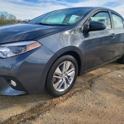 Toyota corolla/Runs And Drive Great/Low Miles