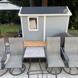 Outdoor Dining Set (4 Chairs And Table)