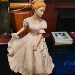 Masterpiece  Porcelain  Lady Caroline  Homco 1993