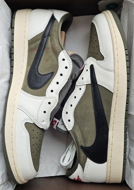 Jordan 1 Low Travis Scott Size 12 $500