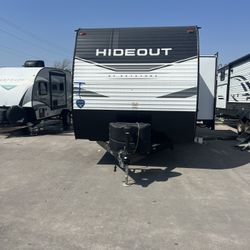 Hideout 25ft Bunk