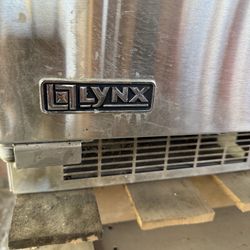 LYNX 24” outdoor refrigerator