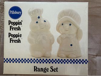 Vintage 1988 Pillsbury Poppin’ Fresh (Doughboy) and Poppie Fresh ceramic salt and pepper shaker set.