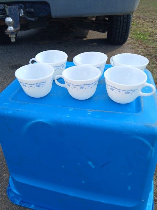 Set Of 6 Pyrex Or Corelle Blue Cups
