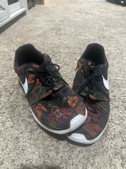 Nike Roshe run floral Print