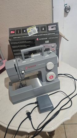 Singer machine Heavy Duty