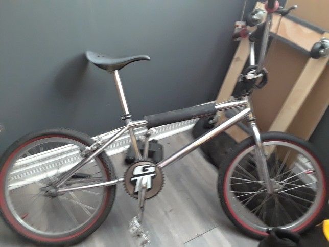 Powerlite And Phiranna 1980s Eara See Photo Obo..