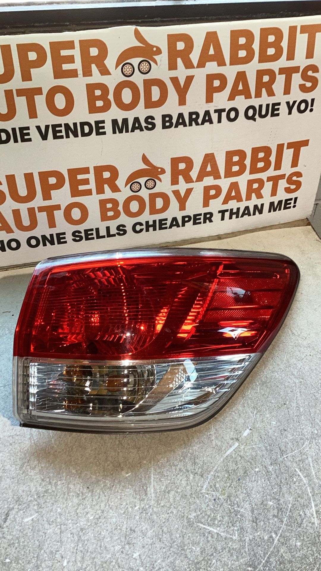 2013 Pathfinder Passenger Tail Light Original 2016
