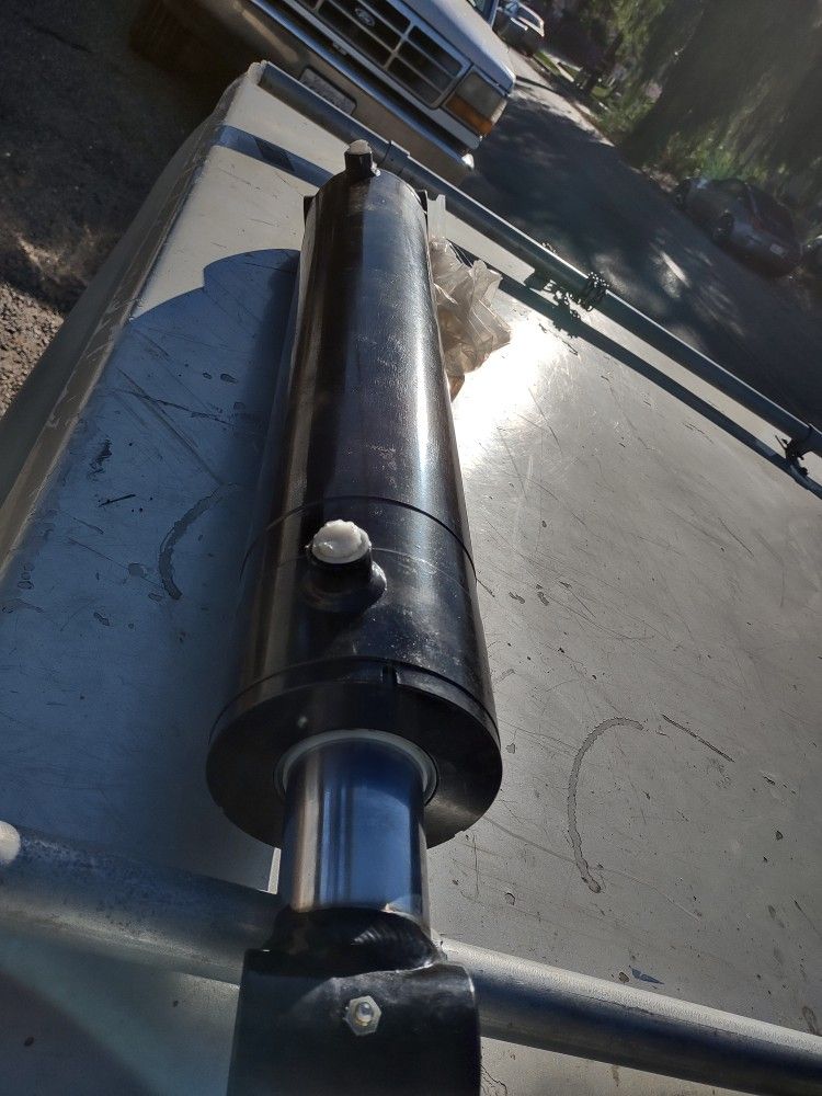 Hydraulic Cylinder 4 ,,X 4 Foot Brand New 