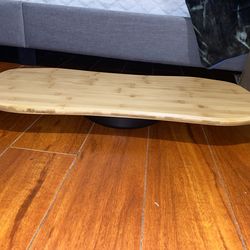 UPLIFT Desk Balance Board