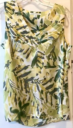 Like New Banana Republic Top Size 4 (Small)