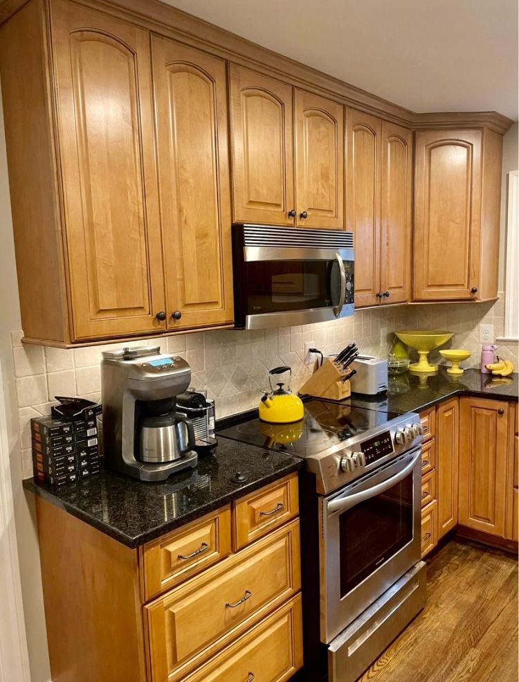 Used Kitchen Cabinets - Maple for Sale in Chester, MD - OfferUp