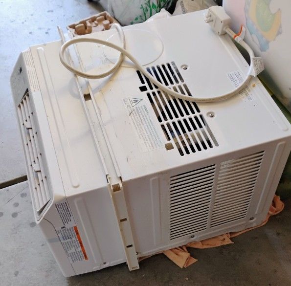 Della Window AC 