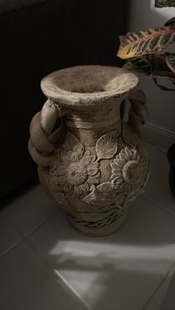 Indoor terracotta vases and artificial planter