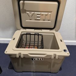 Yeti Cooler With Rack